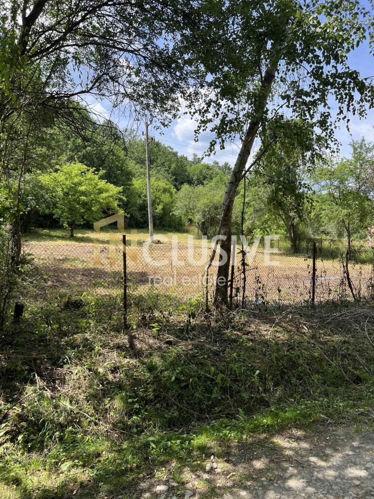 🏡 Your mountain retreat: regulated plot in the village of Lopian