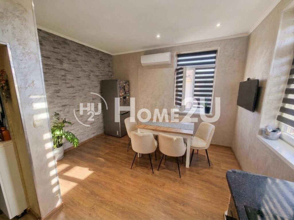 Two-room apartment in Vuzrazhdane residential complex, Burgas — 1
