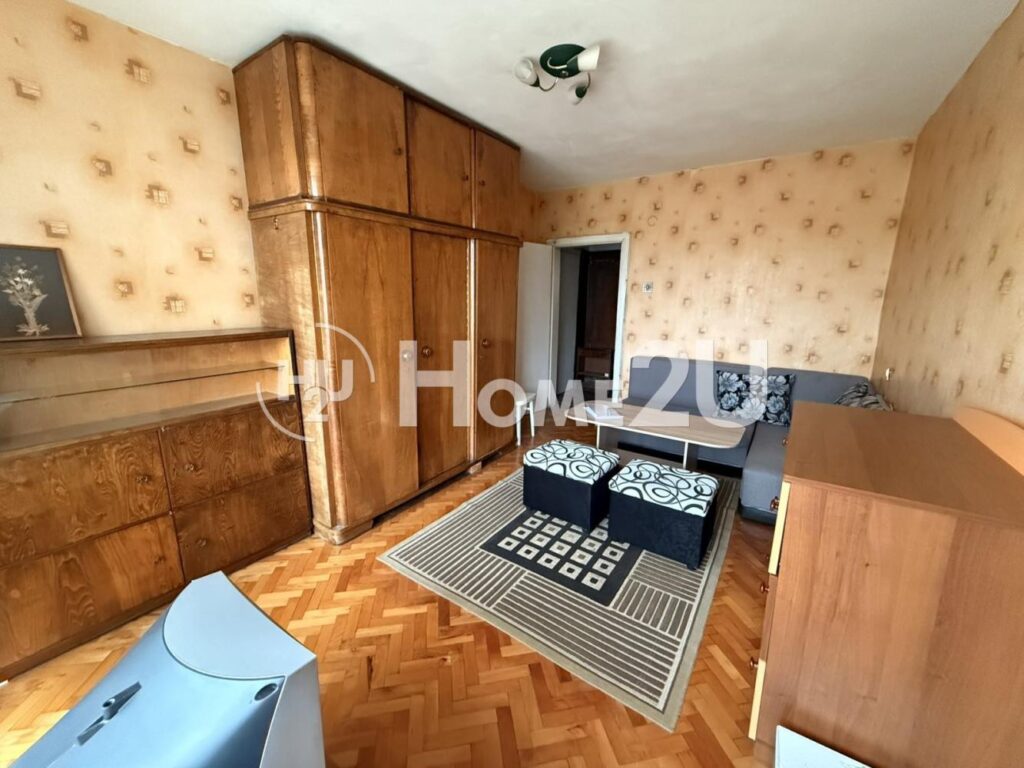 Studio Apartment in Slavia — 1